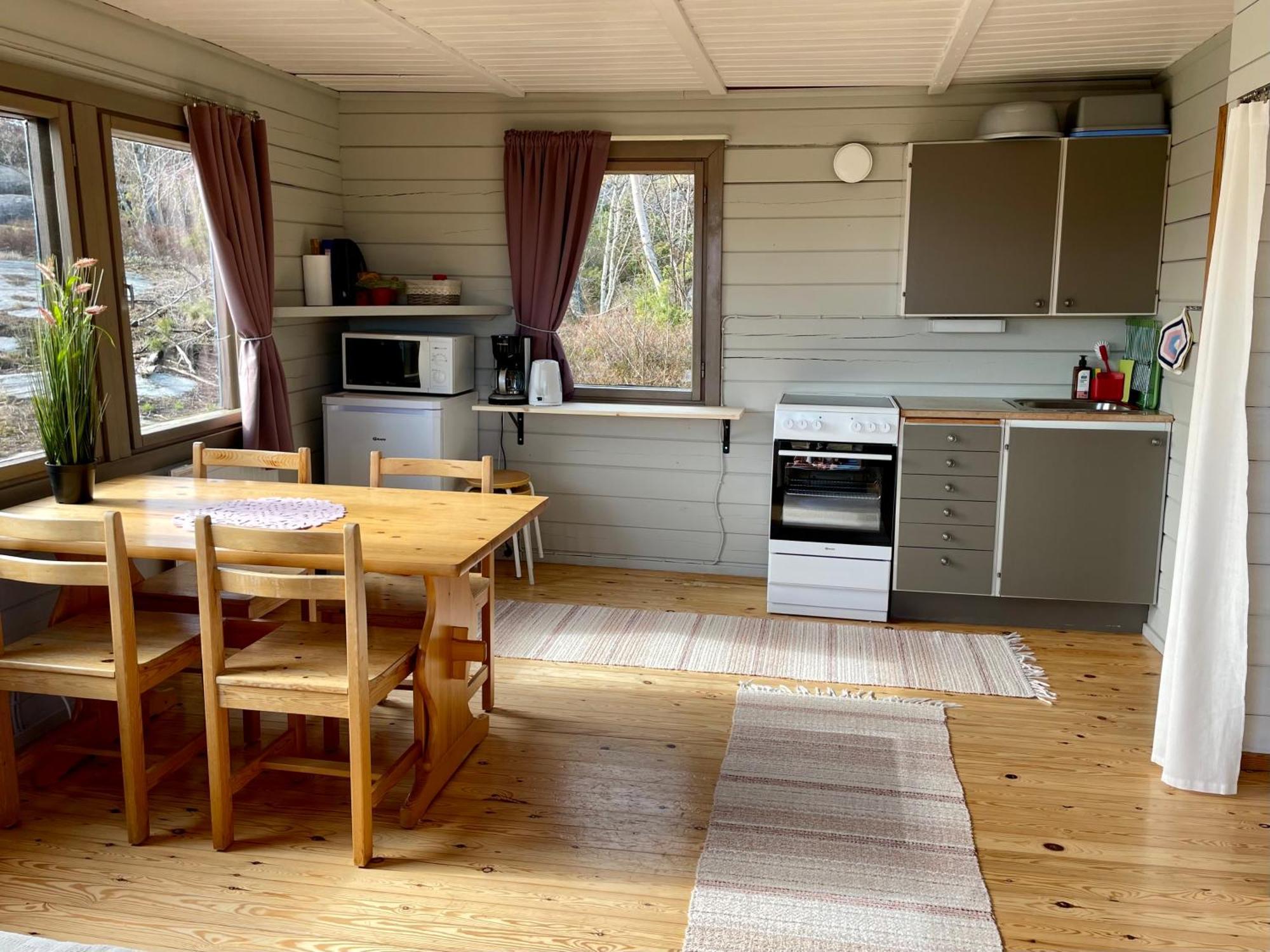 Klobbars Gaesthem O Stugor Kökar Quarto foto
